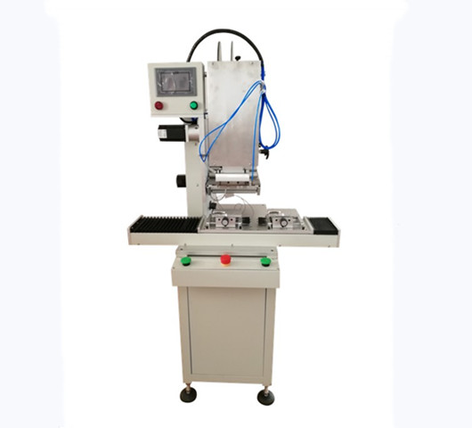 半自動(dòng)貼標(biāo)機(jī)不準(zhǔn)確的現(xiàn)象有哪些？