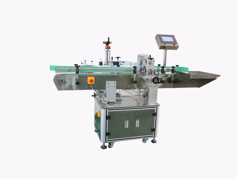 全自動圓瓶貼標機在包裝行業(yè)發(fā)展如何?