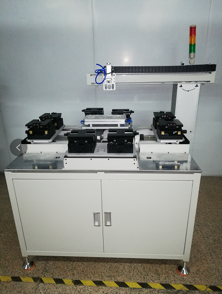 自動裝釘機(jī)